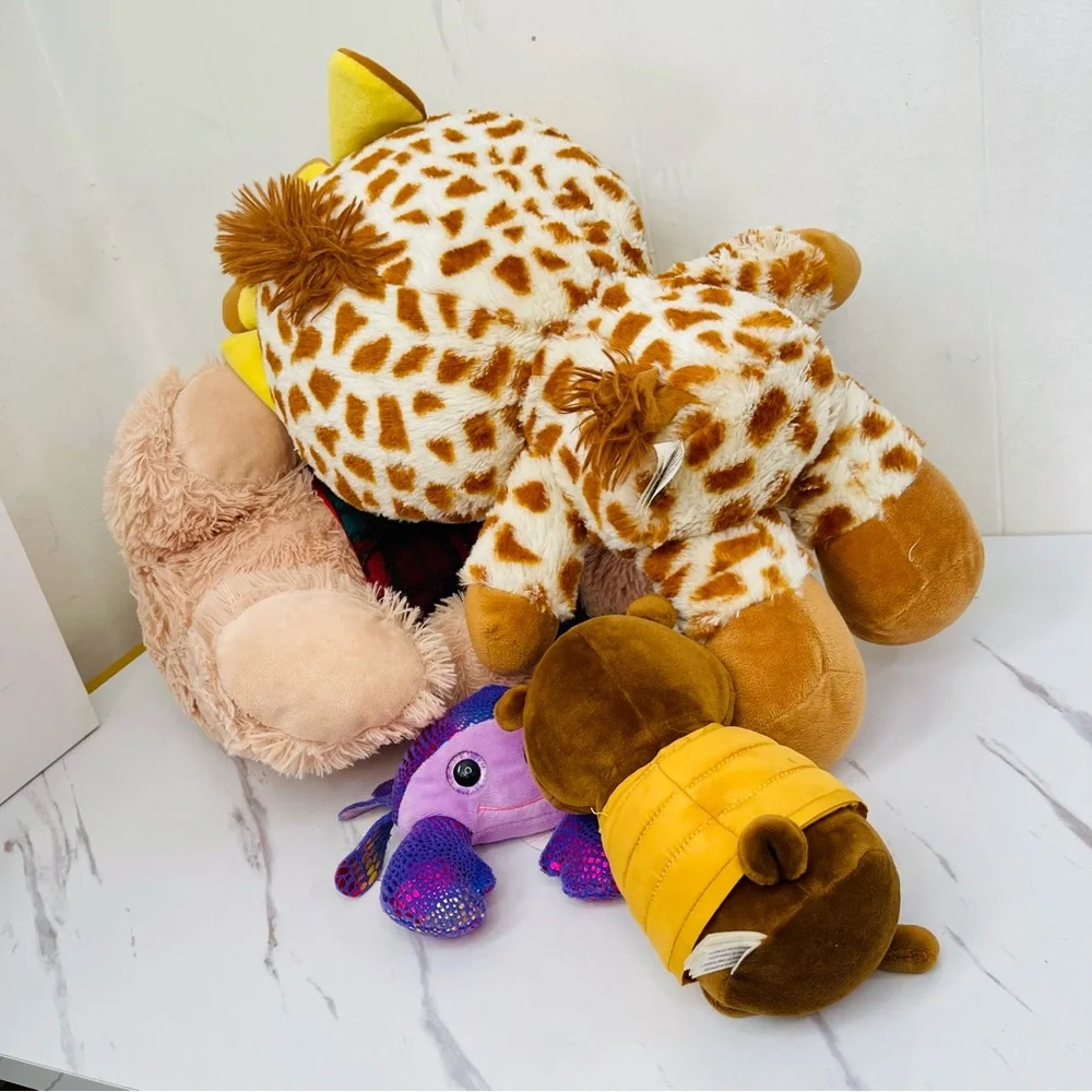 A lot of four Plush Giraffe, Tadebeare, Pig, and Fish Toy Set